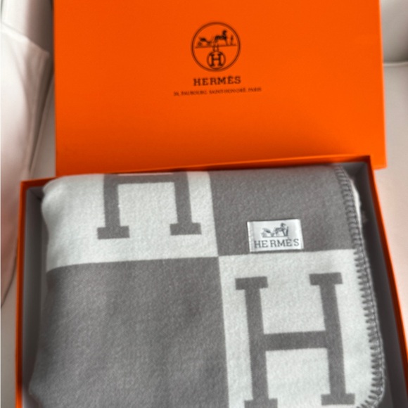 Hermes Avalon Blanket - Picture 5 of 11